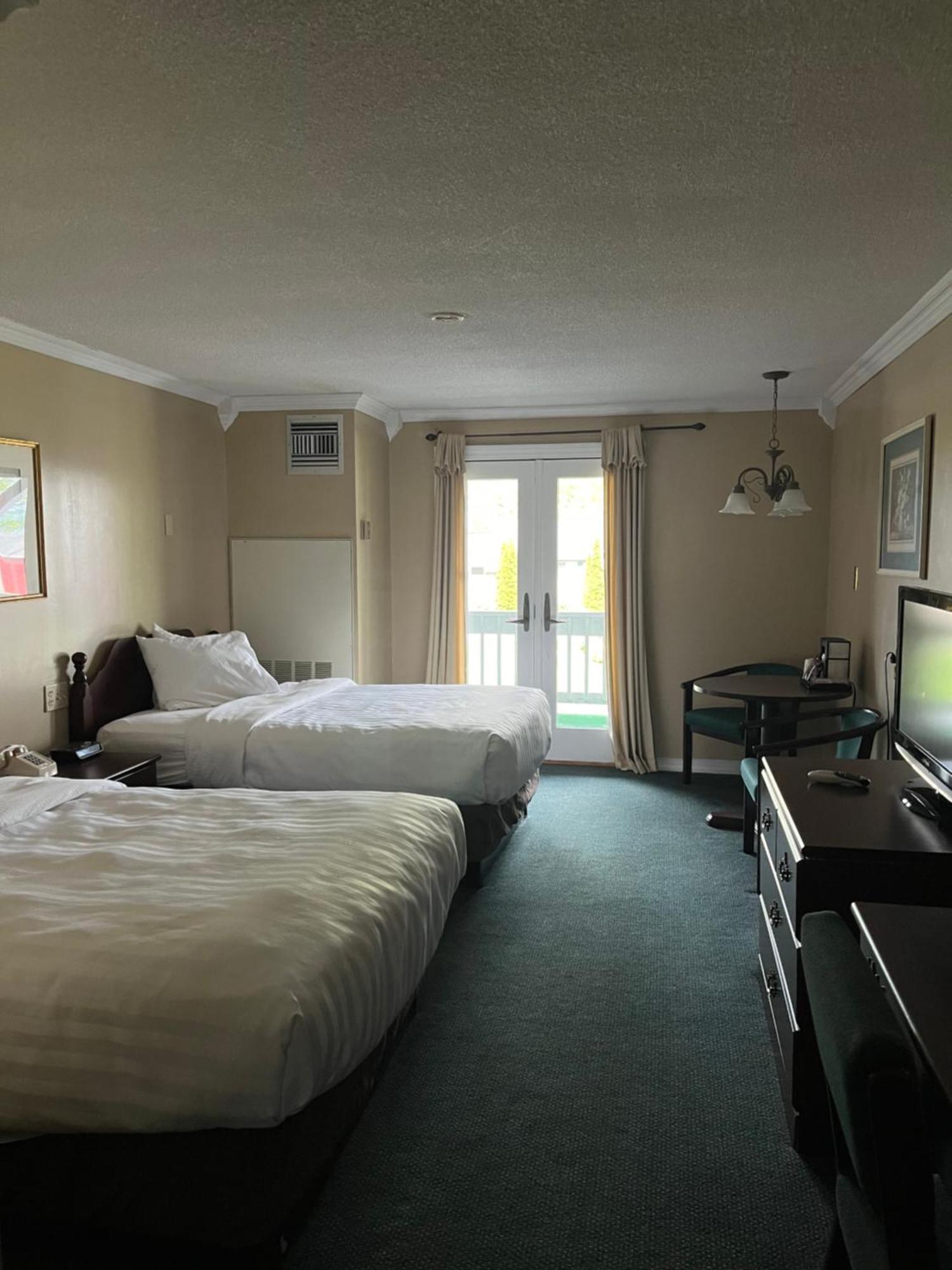 Webb'S Hotel Mayville المظهر الخارجي الصورة